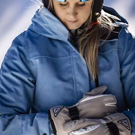 Powder Gauntlet Glove