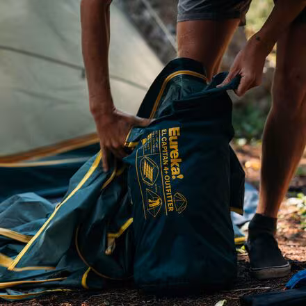 El Capitan 4+ Outfitter Tent: 4-Person 3-Season