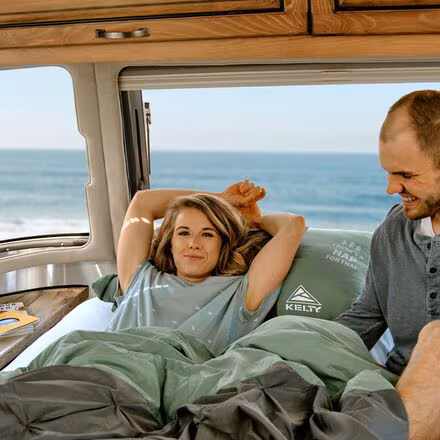 Kush Sleeping Bag: 30F Synthetic