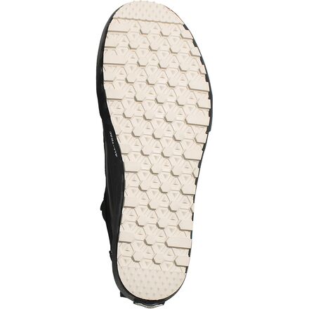 Standard Mid Chelsea Snow Mte Boot - Women's