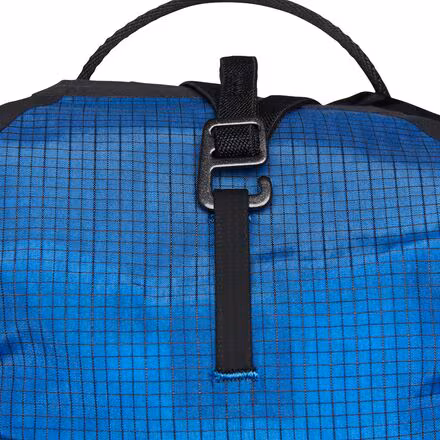 Distance 8L Backpack