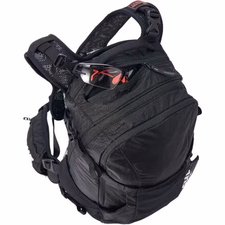Shred 25L Backpack