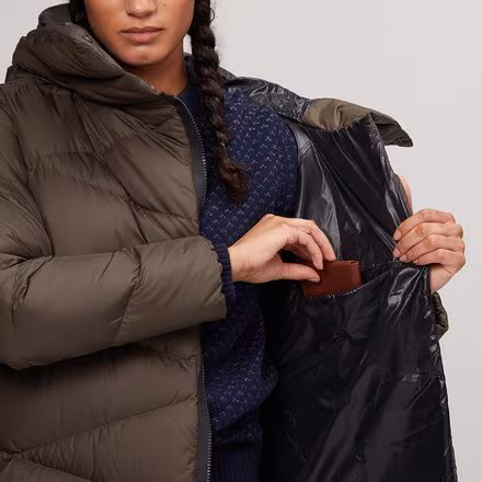 Tundra Down Coat - Women's