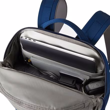 Crossroads 22L Backpack