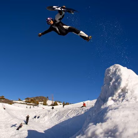 Ultra Flagship Snowboard - 2024