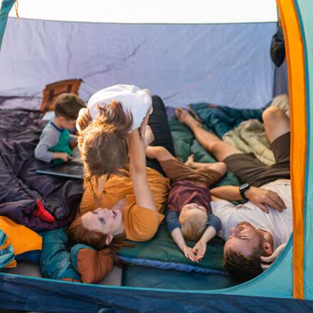 Catena Sleeping Bag: 30F Synthetic