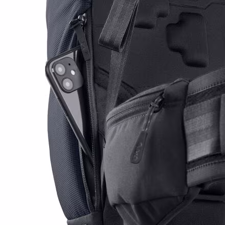 Commute Pro 22 Backpack