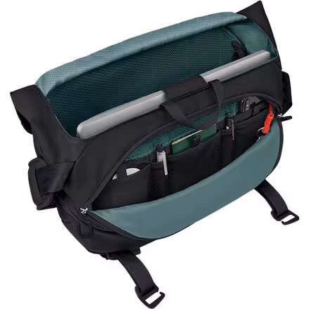 Metron 18L Messenger Bag