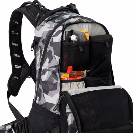 Shred 25L Backpack