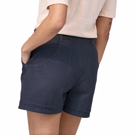 Stand Up Short - Women's