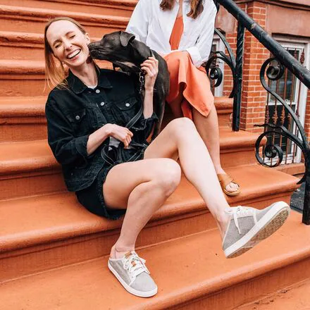 Pehuea Li Sneaker - Women's