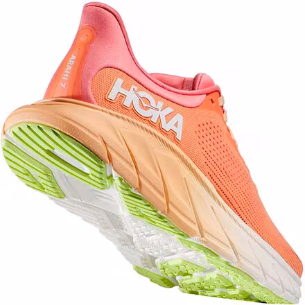 Arahi 7 Running Shoe - Women's