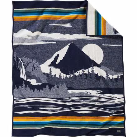 Pacific Wonderland Blanket