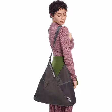 Triangle 18L Tote