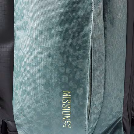 Louif Paradis Team Mission Pro 32L Backpack