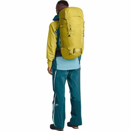 Peak Light S 38L Backpack