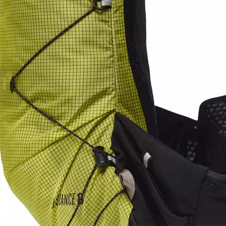 Distance 8L Backpack - Women's