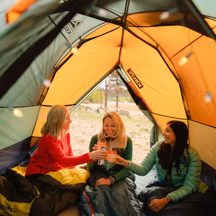 Mistral Sleeping Bag: 40F Synthetic