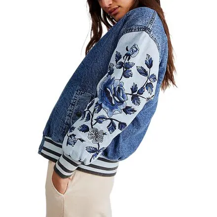 Team Spirit Jacket - Women's