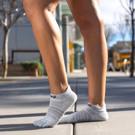 Lightweight Run No-Show Sock - Women's