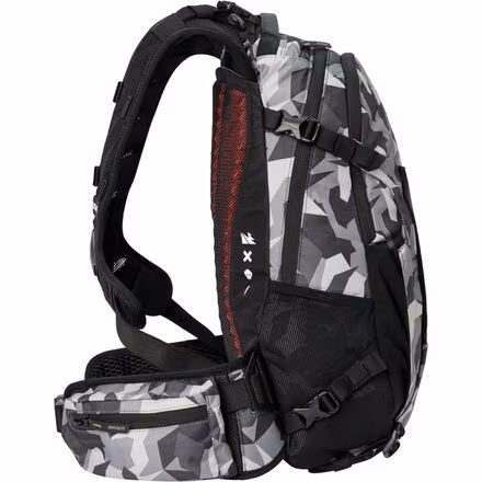 Shred 16L Backpack