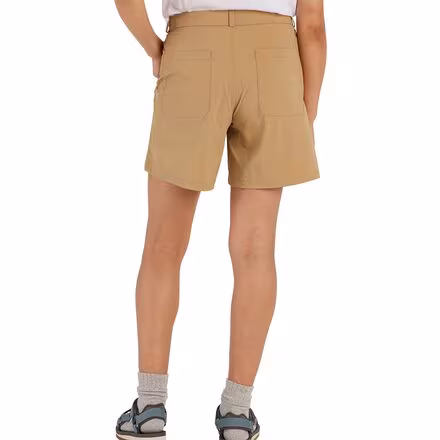 Arch Rock 7in Short - Women's