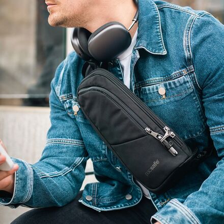 Vibe 150 Crossbody Backpack