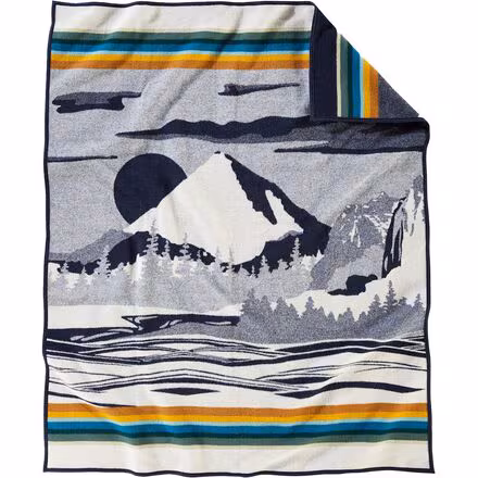 Pacific Wonderland Blanket