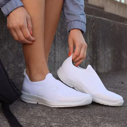 OOmg Sport Shoe - Women's