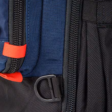 Global Travel 30L Bag