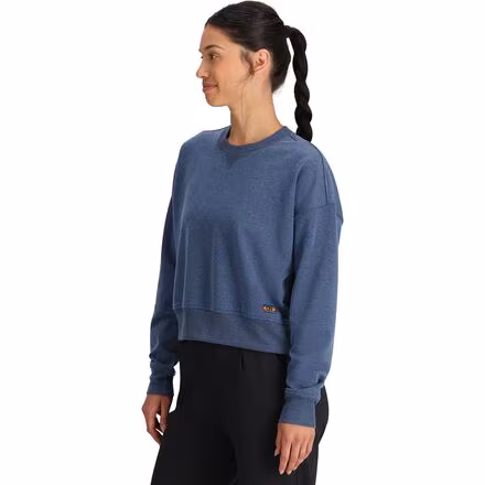 Essential Fleece Crew Pullover - Women's