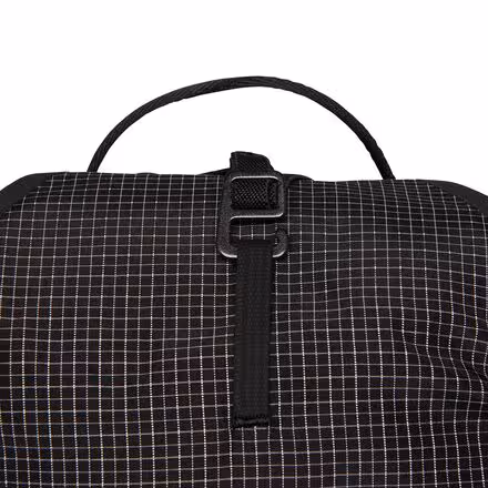 Distance 8L Backpack