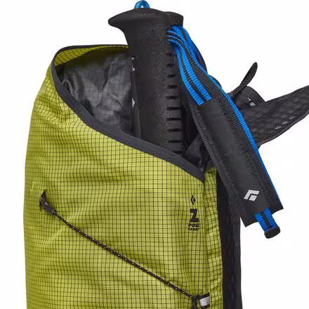 Distance 15L Backpack - Women's