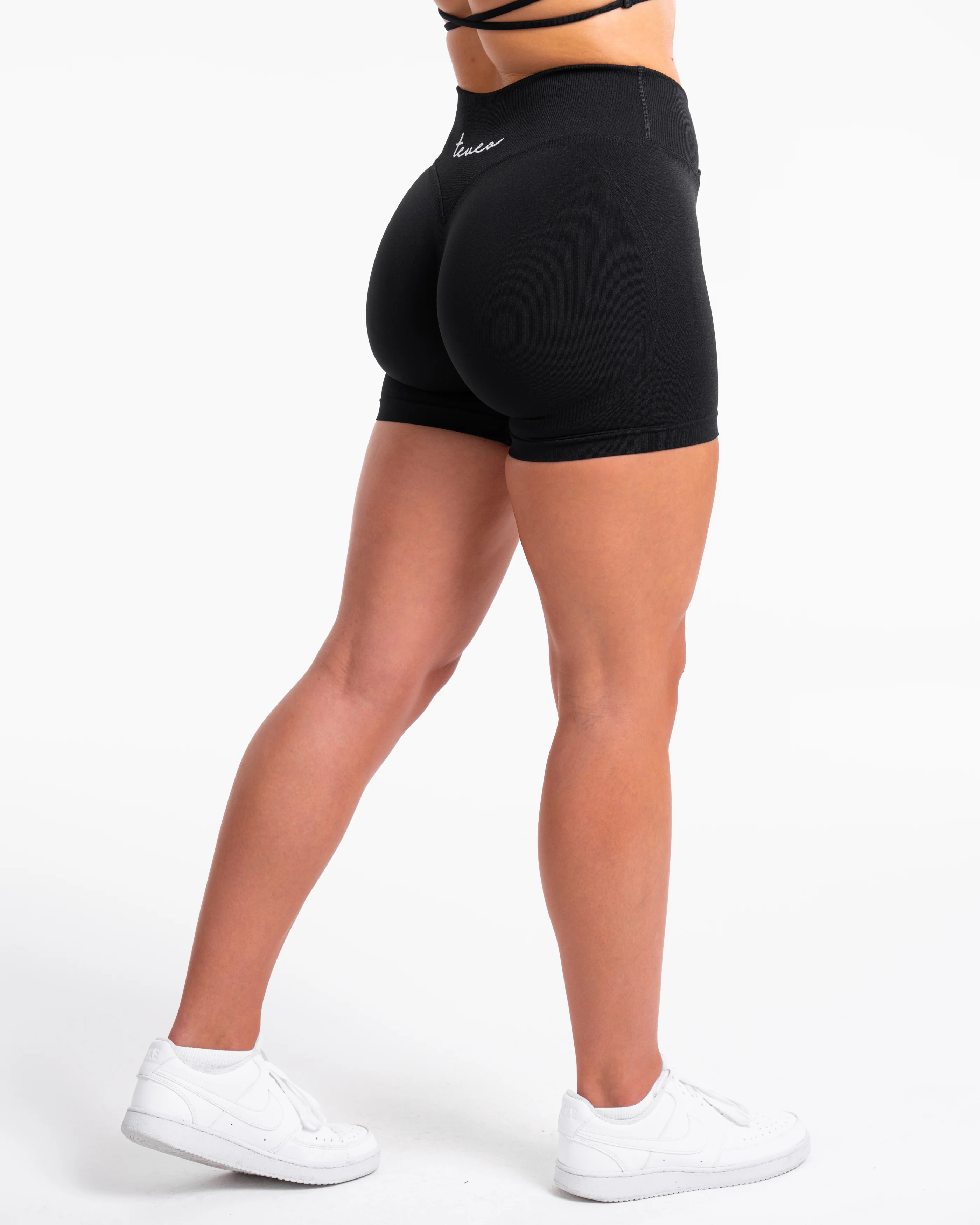 Fearless V-Shape Covert Scrunch Short