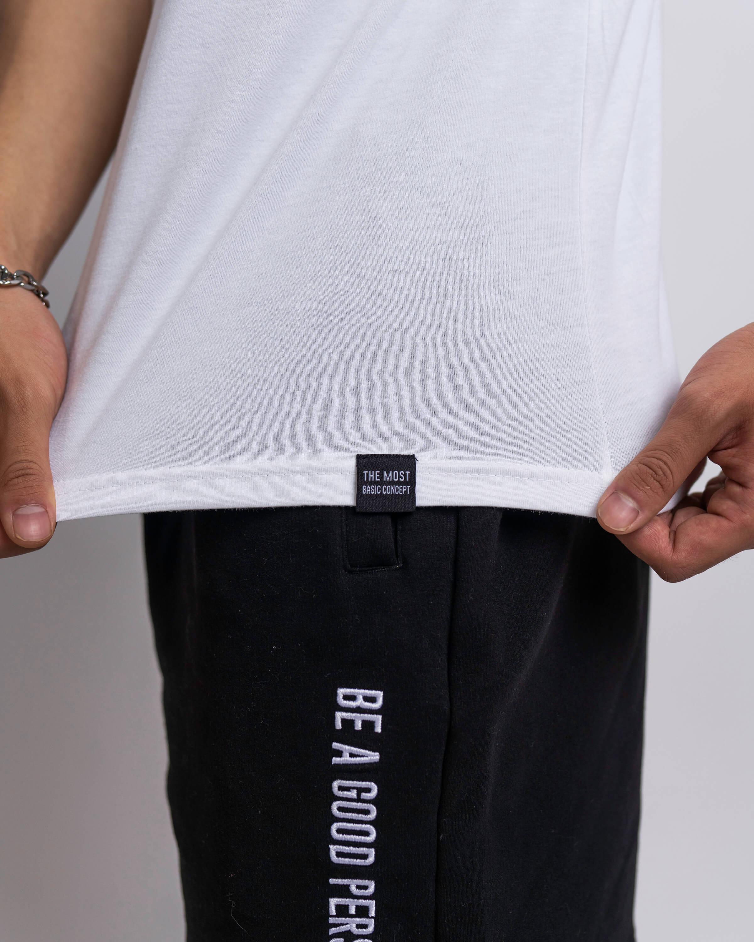 Signature T-Shirt - White