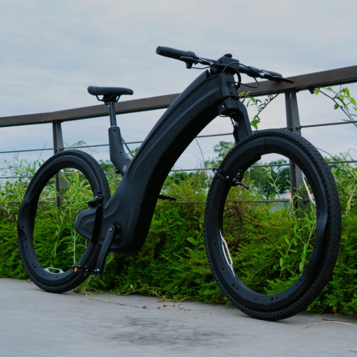 Reevo Hubless E-bike
