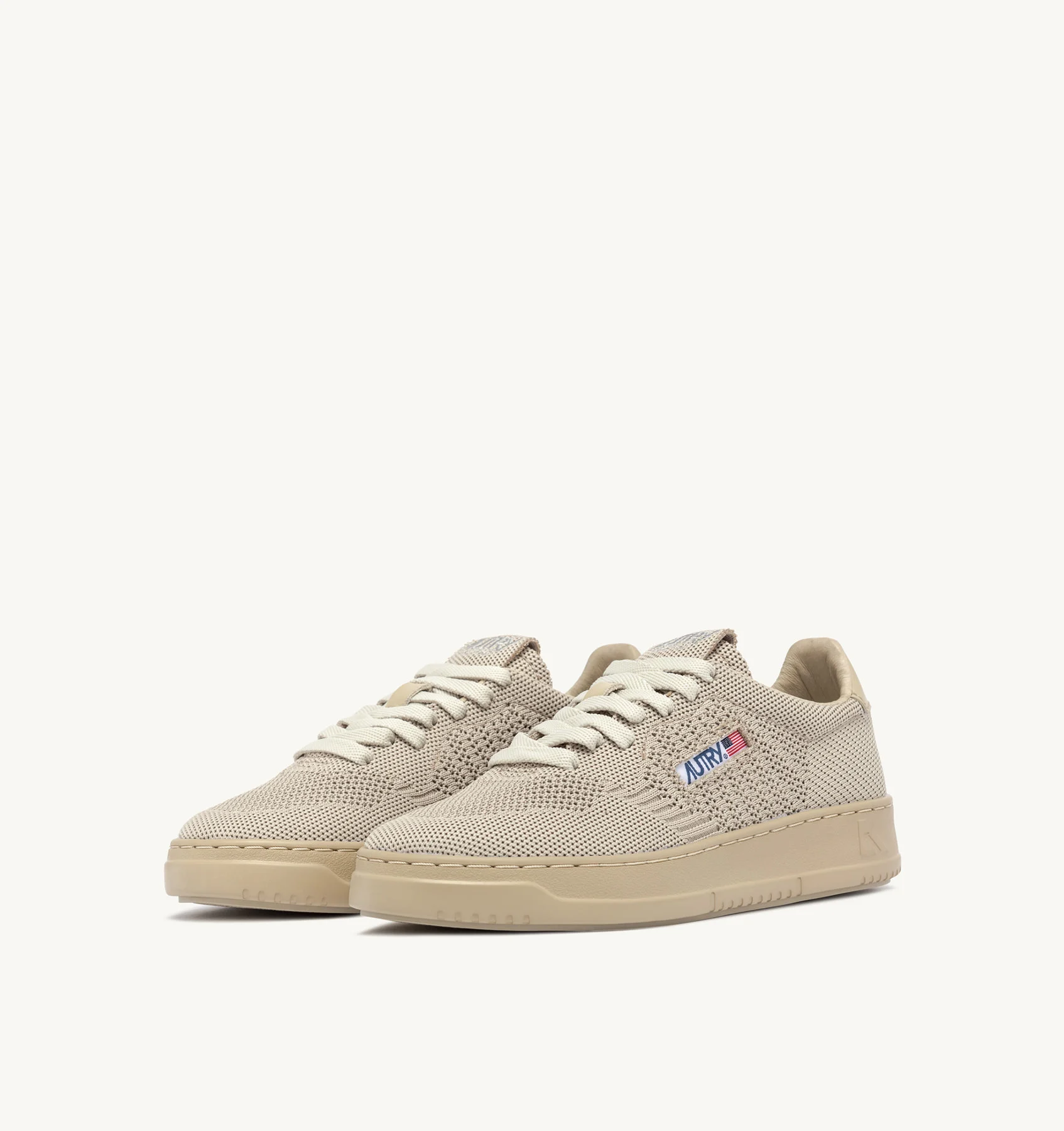 EASEKNIT MEDALIST LOW SNEAKERS IN MOJAVE DESERT COLOR FABRIC