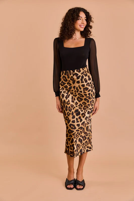 Waitlist 10/5 ♥ Delaney Leopard Print Midi Skirt Taupe