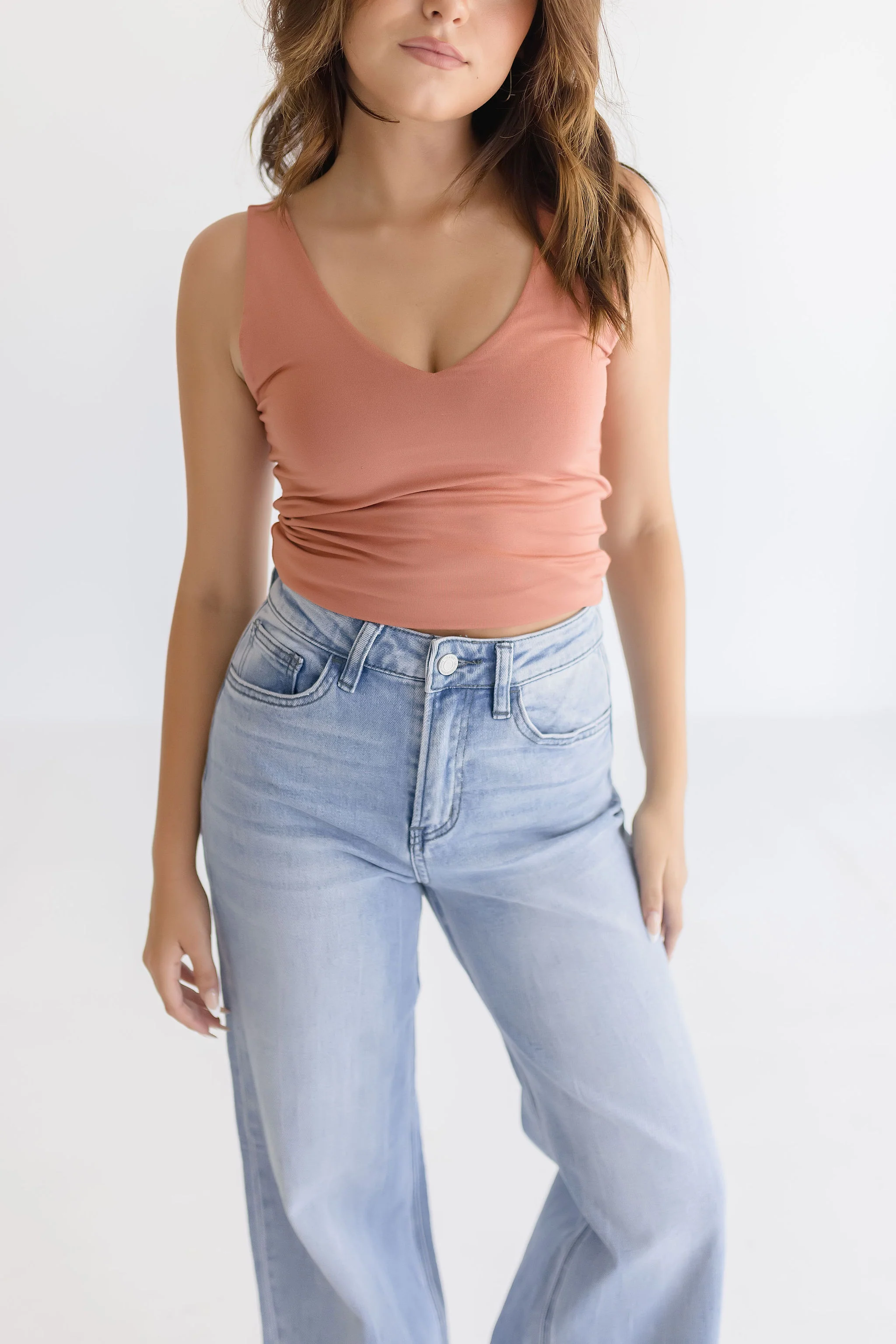 Leighton Sleeveless V Neck Crop Top Dusty Rose