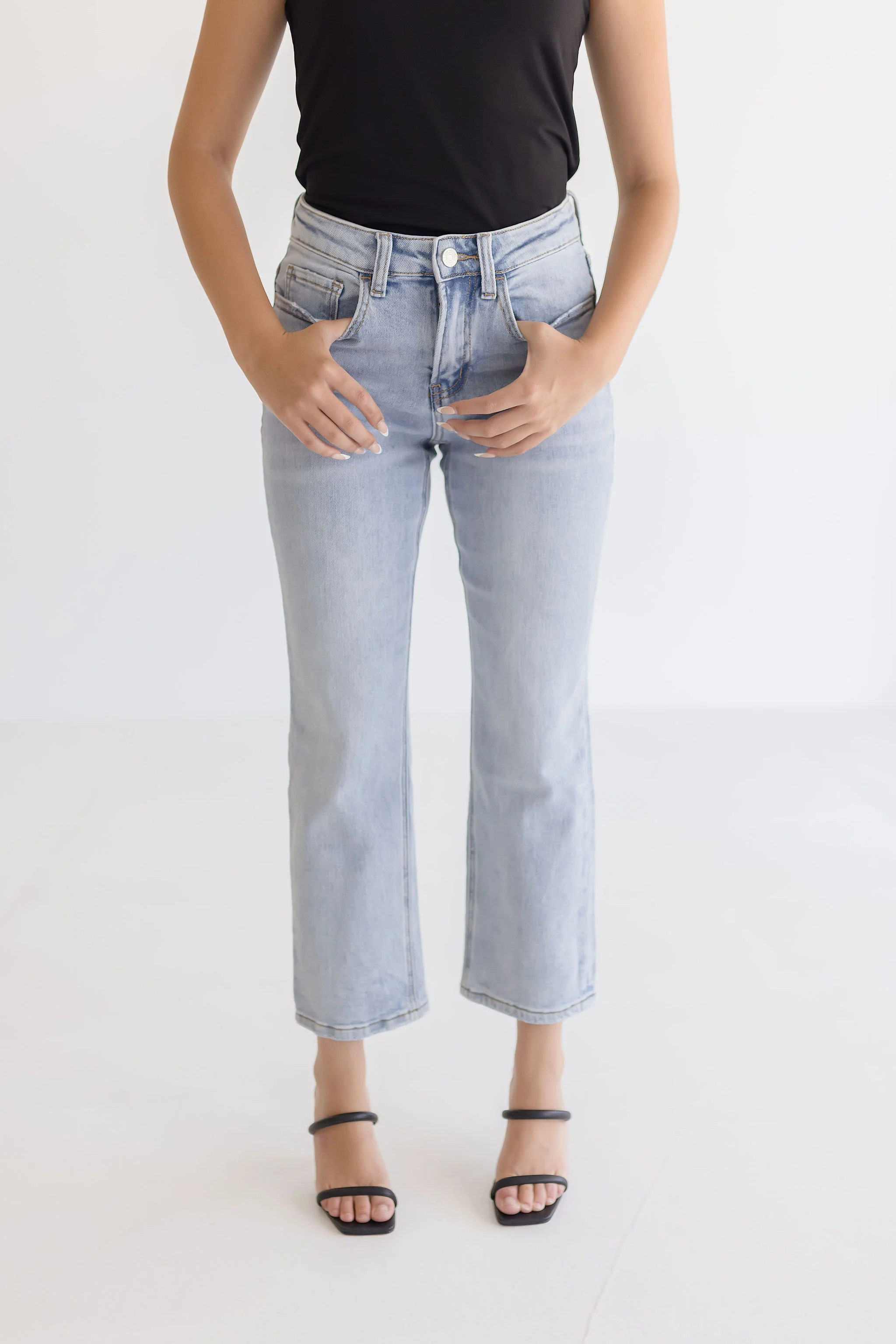 Ivy High Rise Crop Straight Leg Jeans Light Wash