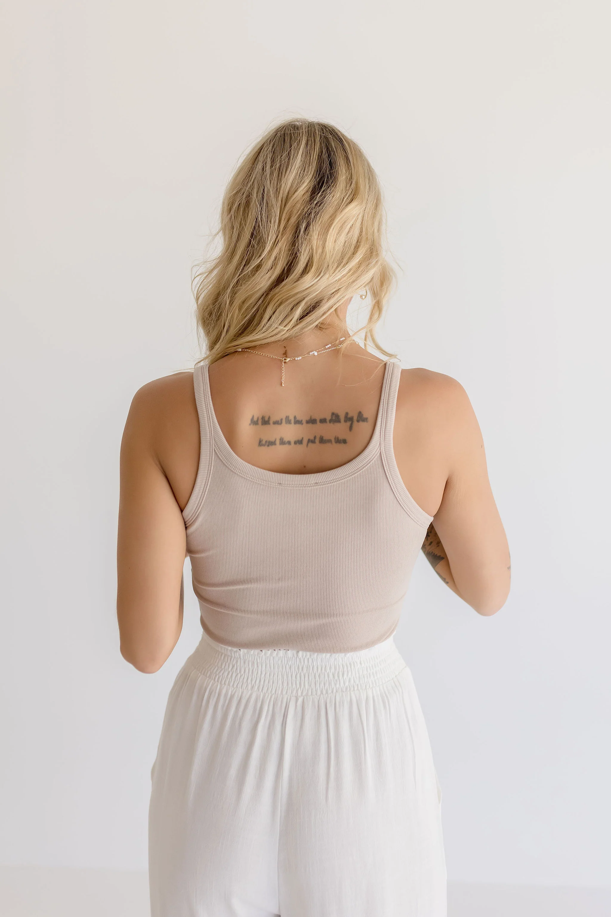 Carson Ribbed Knit Sleeveless Tank Top Taupe