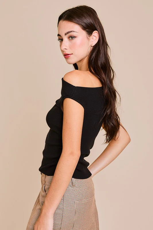 Waitlist 10/5 ♥ Ella Sleeveless Asymmetrical Neckline Top Black