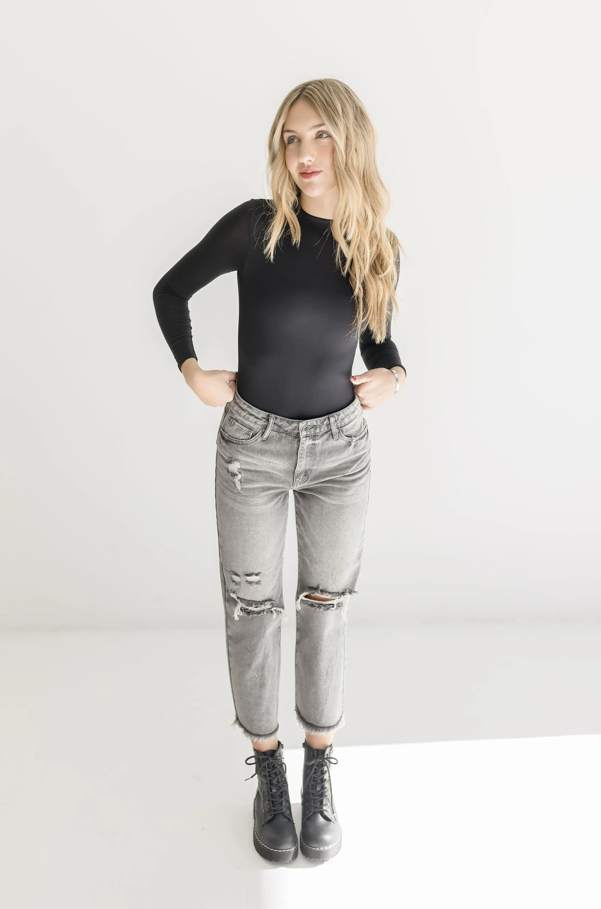 Caroline High Rise Distressed Jeans Grey