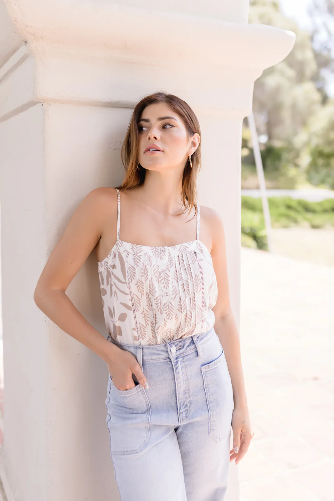 Blaklely Sleeveless Leaf Print Top Taupe