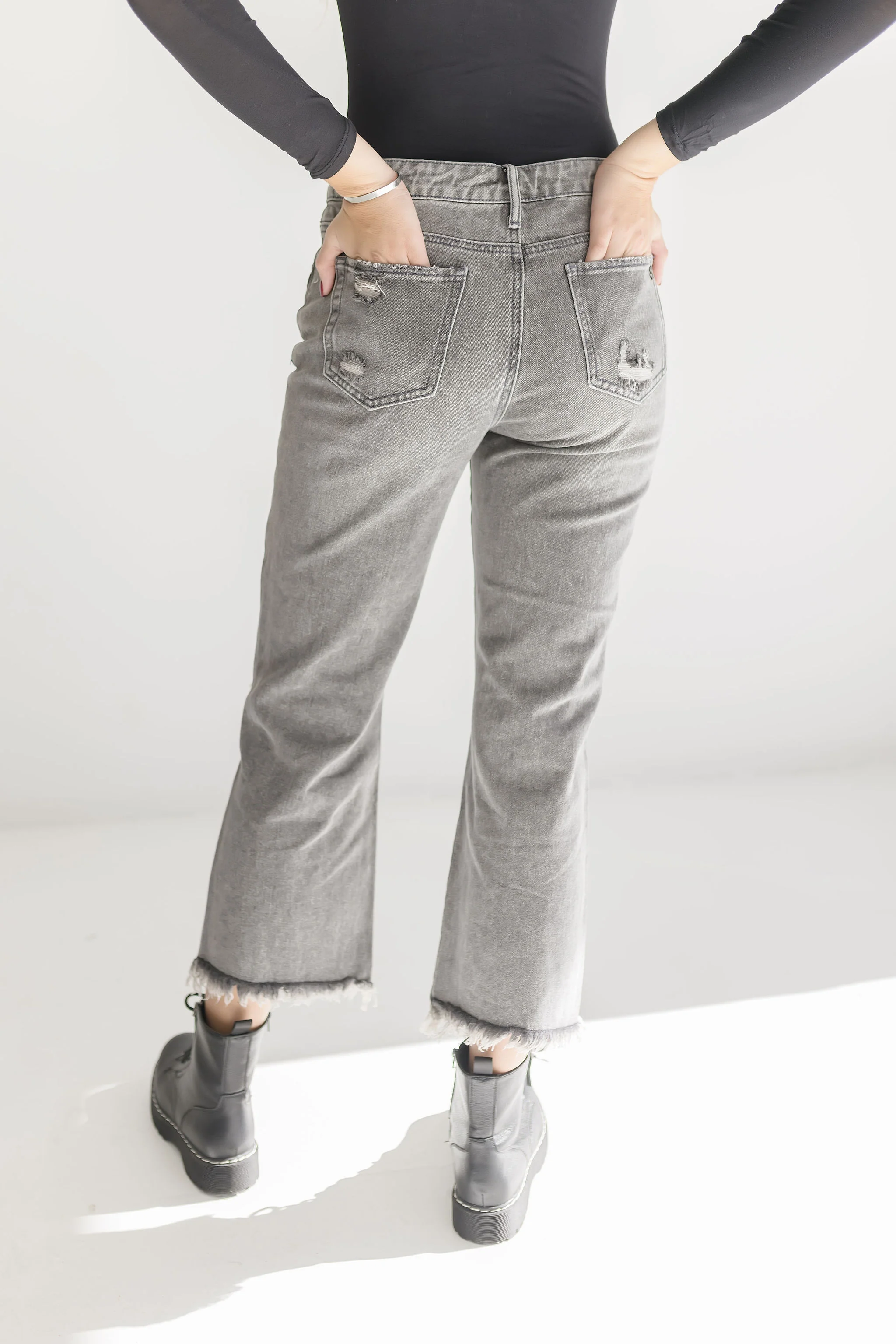 Caroline High Rise Distressed Jeans Grey