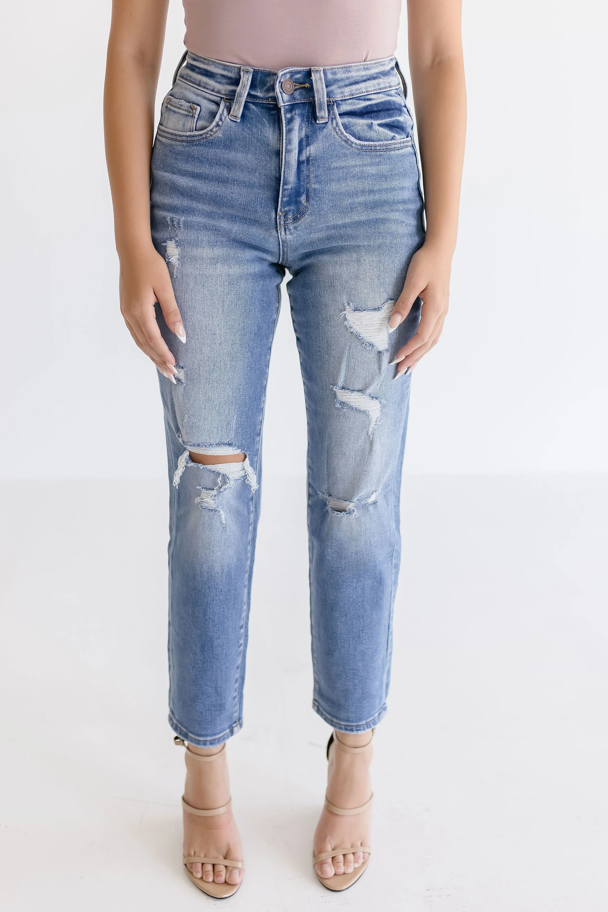 Jolie Distressed Cropped Mom Jeans Medium Wash