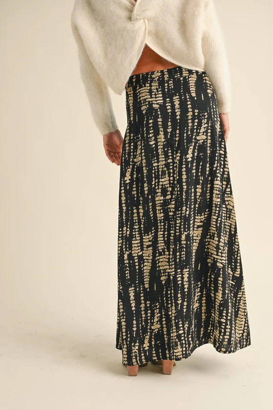 Waitlist 8/31 ♥ Audrina Abstract Print Maxi Skirt Black