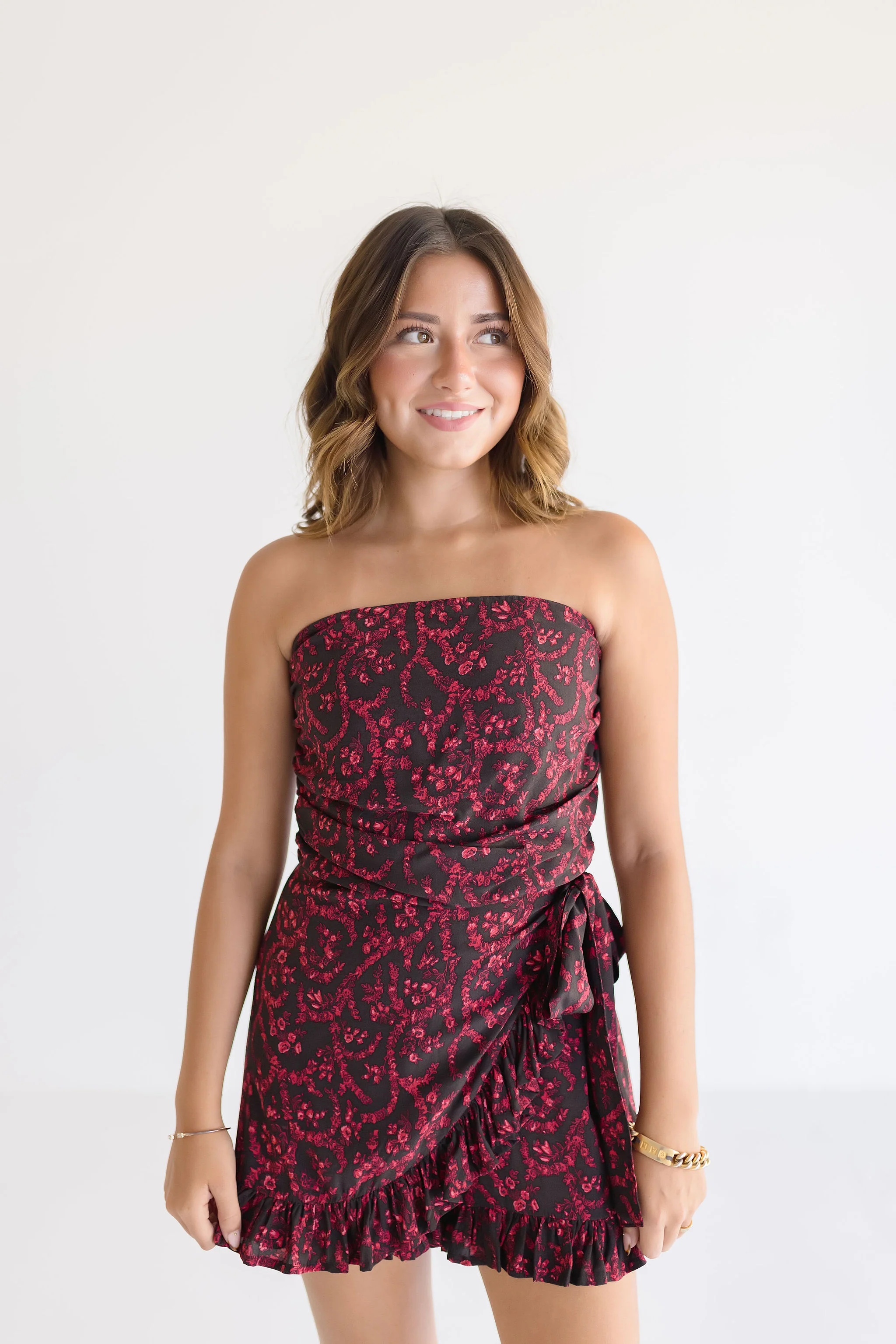 Michelle Sleeveless Abstract Print Romper Red