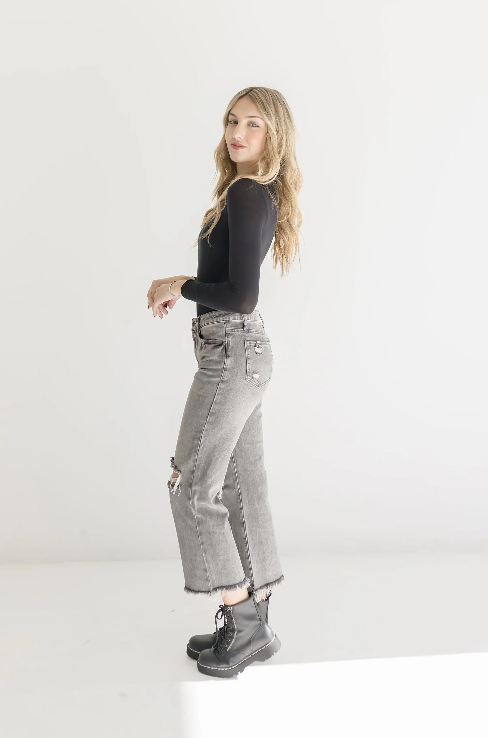 Caroline High Rise Distressed Jeans Grey