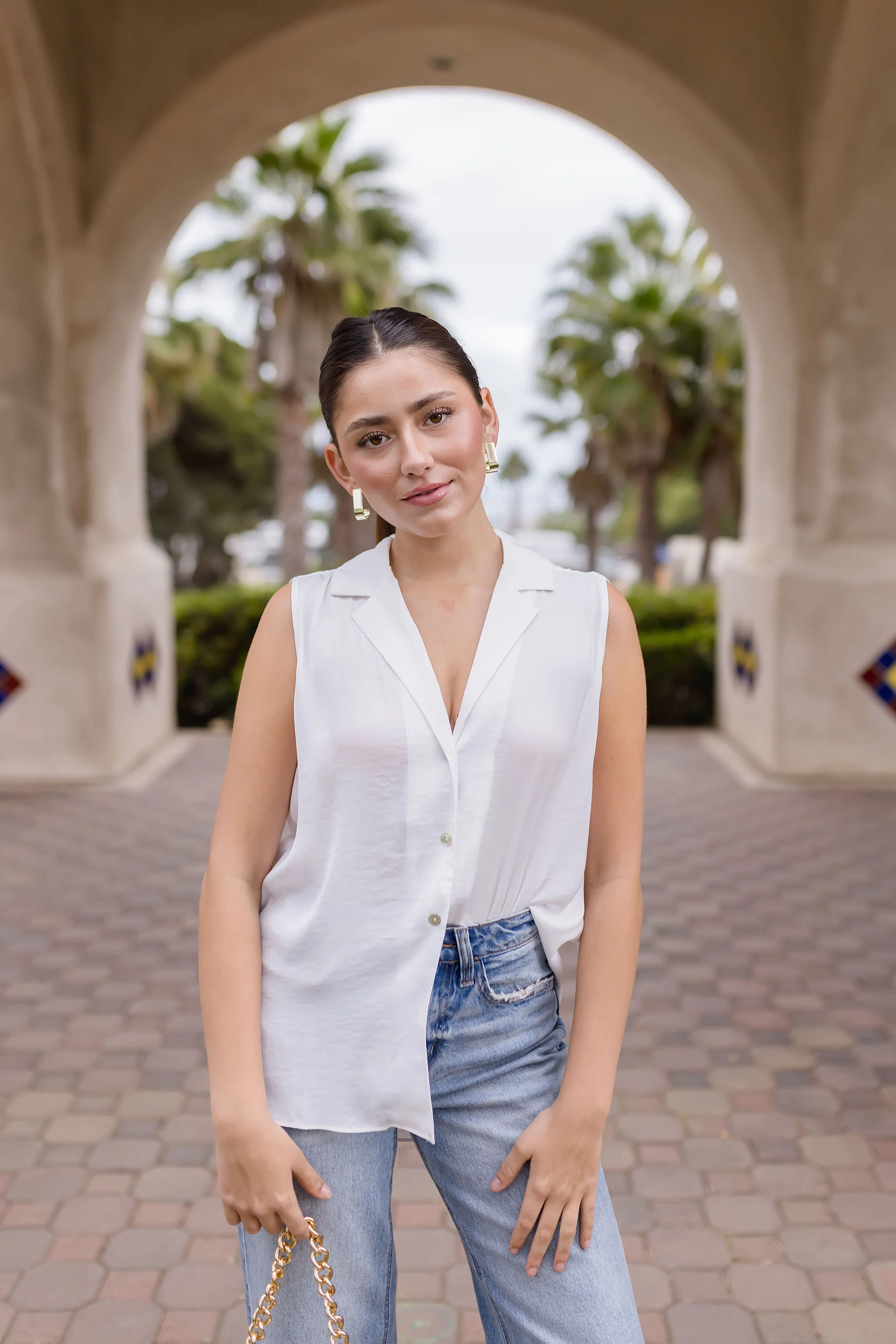 Janessa Sleeveless Button Down Top White